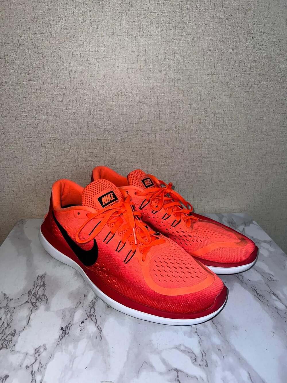 Nike Flex 2017 RN Size 12 Hyper Orange Running Shoes